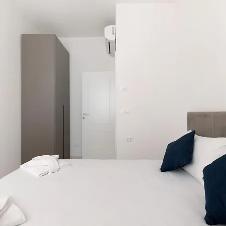 Le Dodici Porte - Porta San Felice 8 By District *