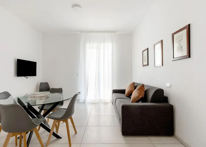 Le Dodici Porte - Porta San Felice 8 By District Apartman